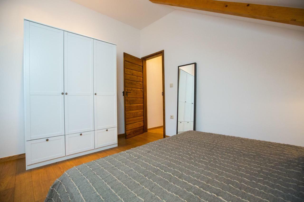 Bay View Apartment